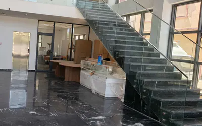 Chantier de rénovation intérieure ZF PRO en cours à Tanger